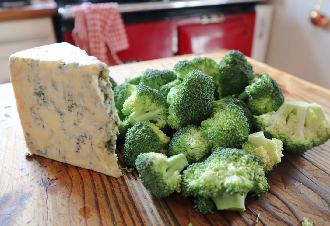 easy-broccoli-and-stilton-soup-tales-from-the-bluebell-wood