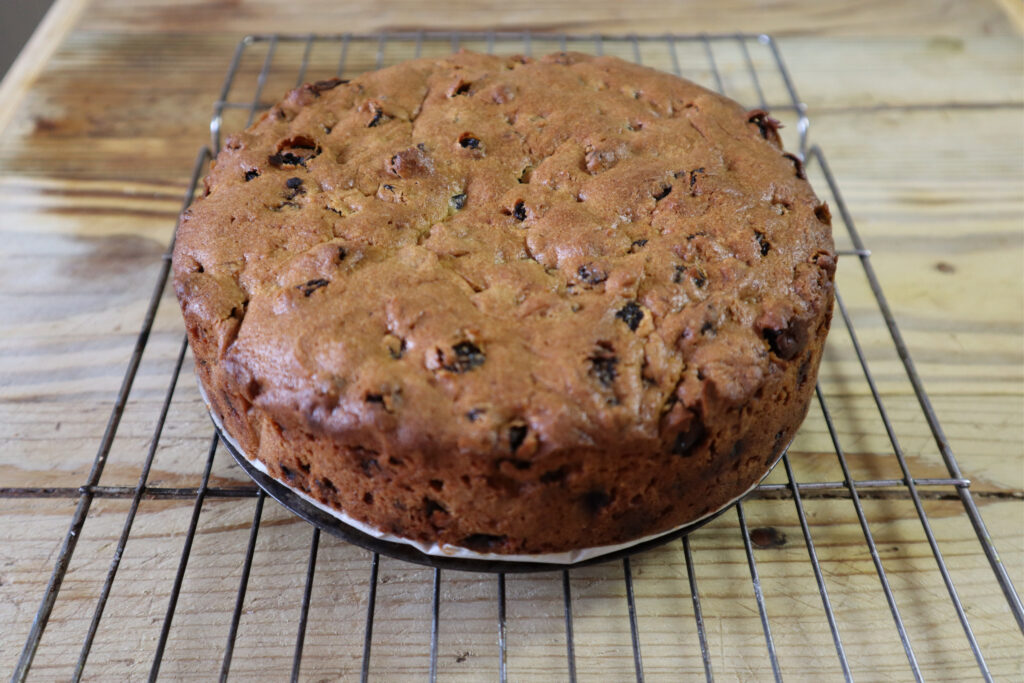 how to make traditional fruit cake